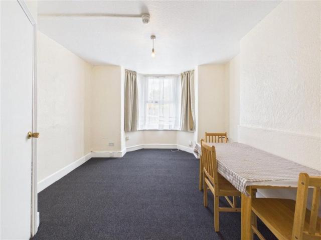Apartment for rent in Leyton, Greater London