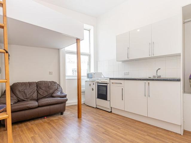 Studio for rent in Clapton, Lower Clapton