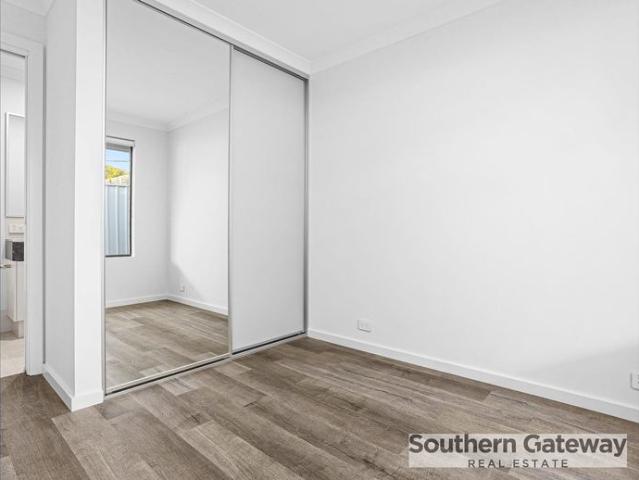 House for rent in Calista, Western Australia