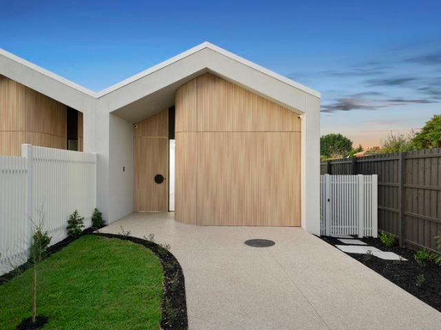 Townhouse for sale in Camerons Creek, Victoria