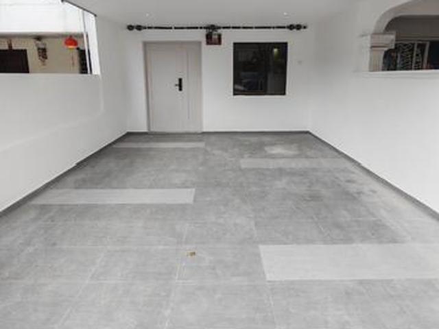 Terraced House for sale in Malaka