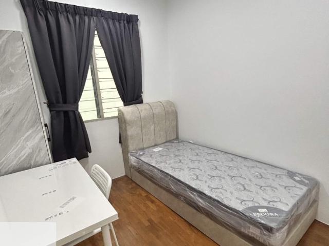 Room for rent in Petaling, Damansara Damai