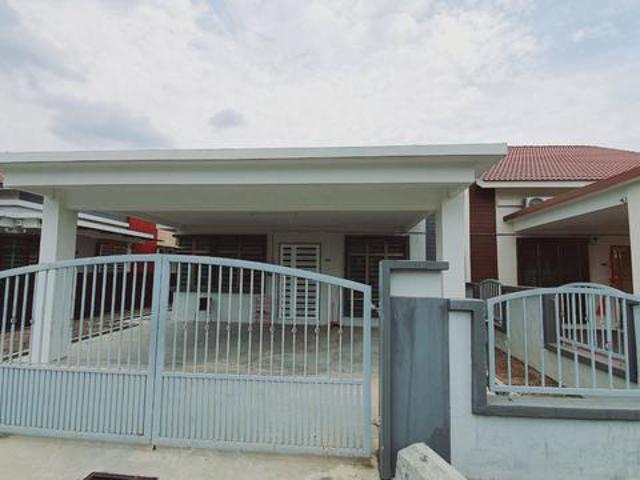 Residential House for rent in Malaka