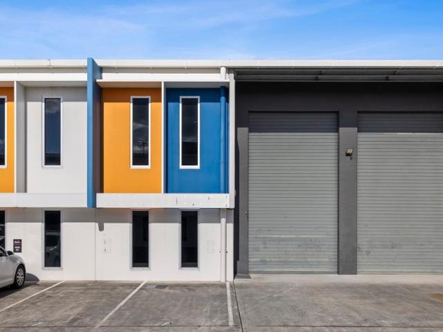 Office for rent in Toombul, Queensland