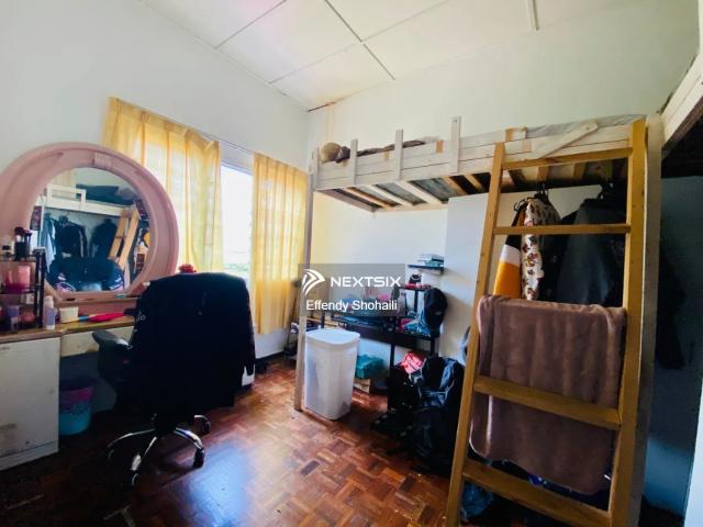 Residential House for sale in Langat, Selangor