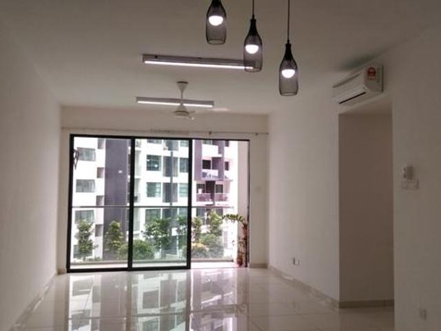 Serviced Residence for sale in Seri Kembangan, Majlis Bandaraya Subang Jaya