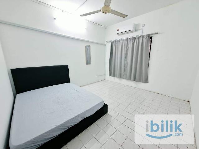 Room for rent in Petaling, Damansara Damai