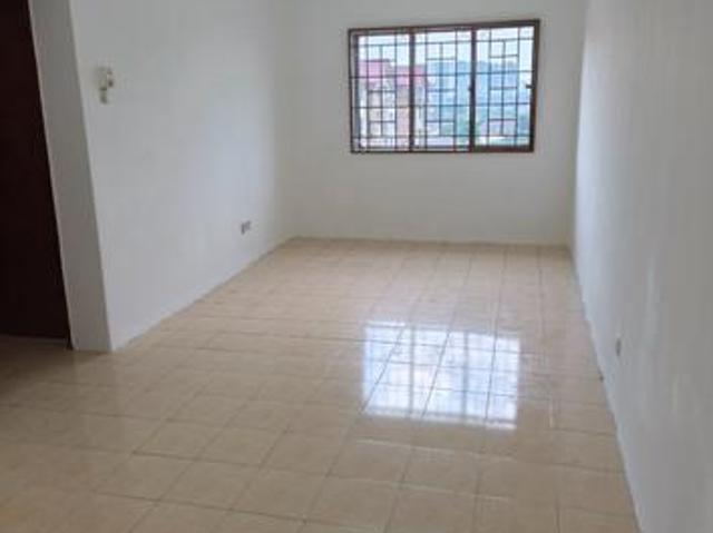 Apartment for sale in Petaling, Subang Jaya