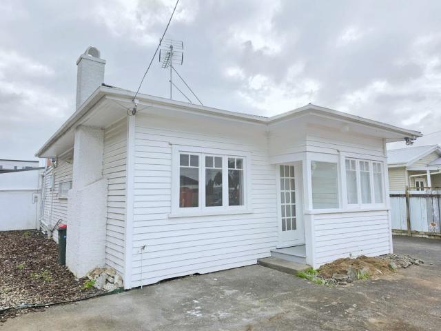 House for rent in Owhata, Oroua County
