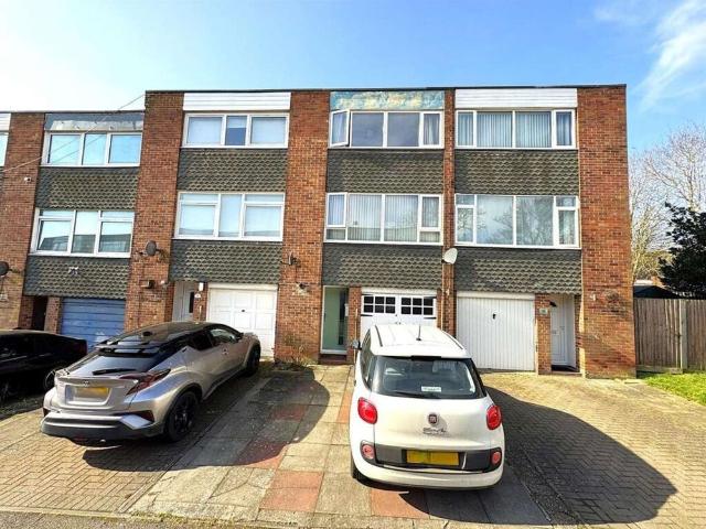 Room for rent in Corby