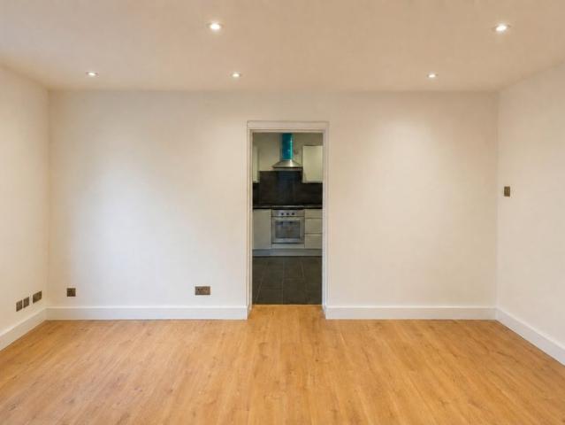 Apartment for rent in London Borough of Croydon, South Norwood