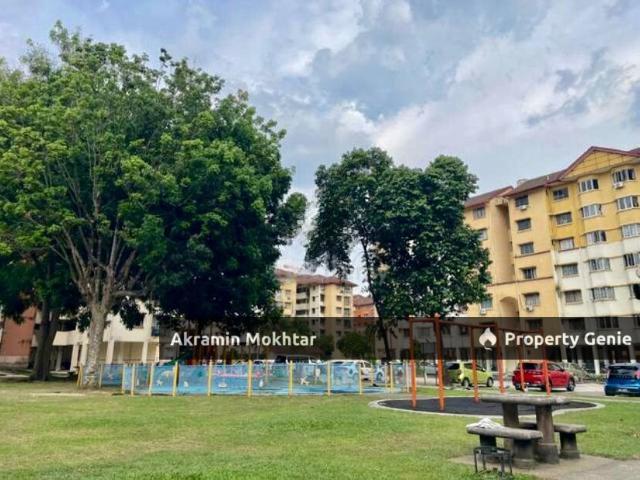 Apartment for sale in Petaling, Damansara Damai