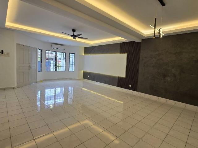House for sale in Petaling, Damansara Damai