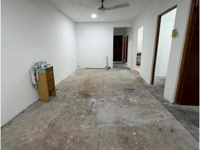Apartment for sale in Petaling, Damansara Damai
