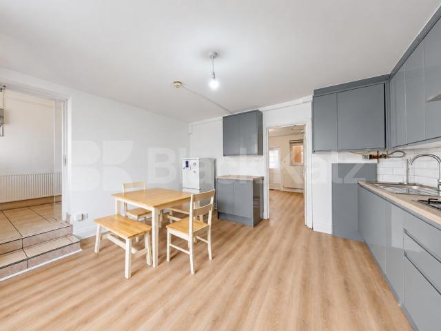 House for rent in Chalk Farm, Greater London
