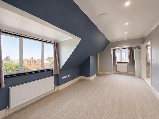 Apartment for rent in Golders Green, Isle Of Man