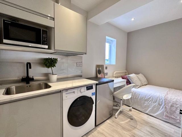 Studio for rent in Mile End, Greater London
