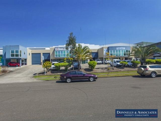 Warehouse for rent in Toombul, Queensland