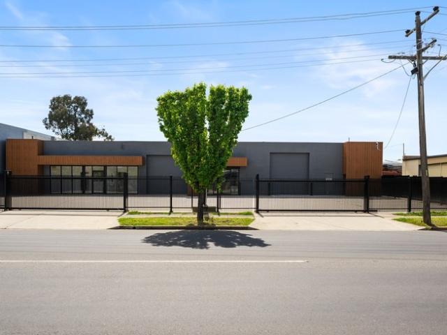Warehouse for rent in Lavington, Albury