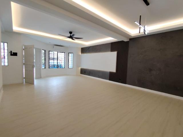 House for sale in Petaling, Damansara Damai
