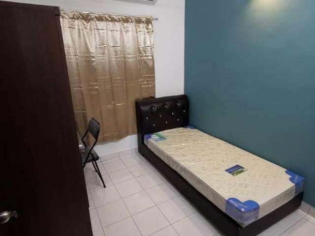 Room for rent in Petaling, Damansara Damai