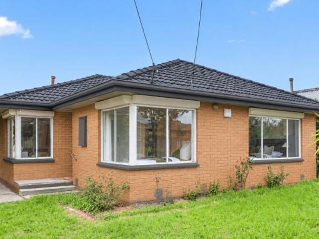 House for rent in Altona Meadows, Melbourne