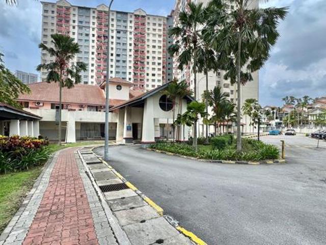 Apartment for sale in Seri Kembangan, Majlis Bandaraya Subang Jaya