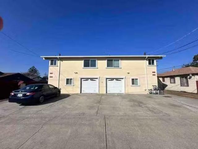 Condo for rent in Hayward