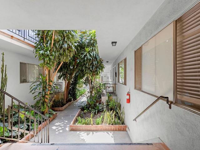Apartment for rent in Koreatown, Los Angeles