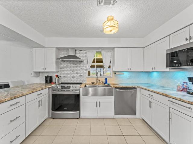 Room for rent in Jacksonville, Florida