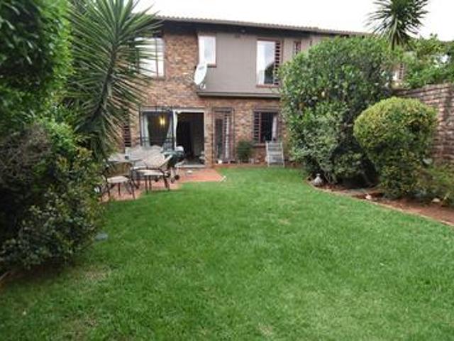 Townhouse for rent in Alexandra, Gauteng