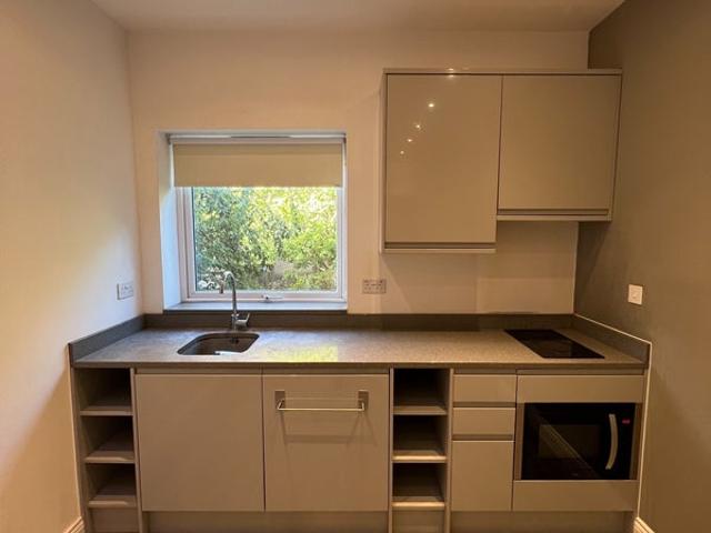 Apartment for rent in Colindale, Greater London