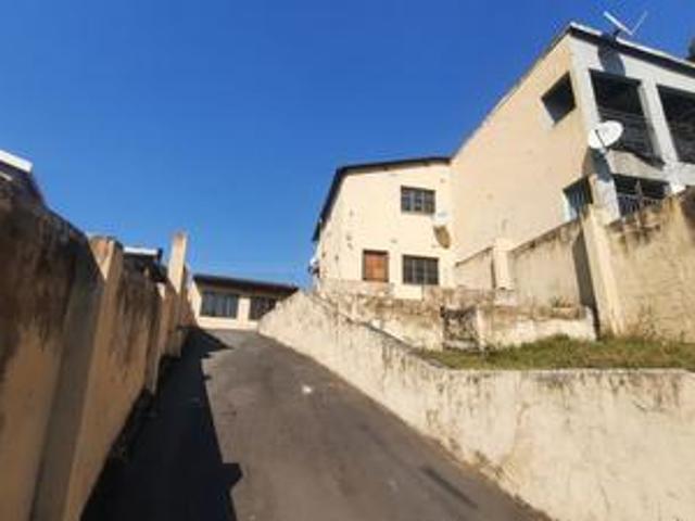Townhouse for sale in Chatsworth, Kwazulu-natal