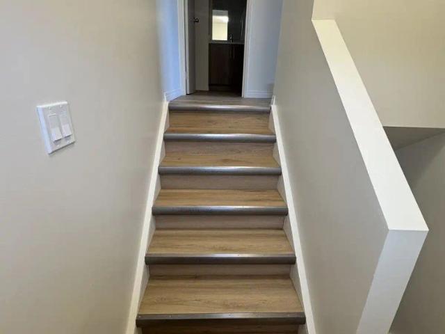 Townhouse for rent in Bowness, Calgary
