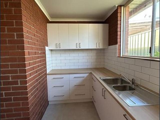 Apartment for rent in Hamilton, Victoria