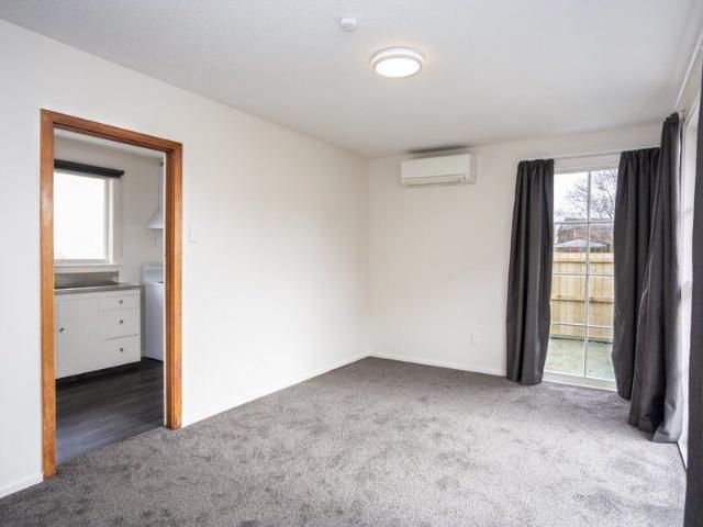 Room for rent in Heathcote, Canterbury
