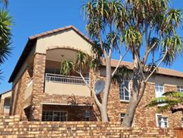 Apartment for sale in Waterkloof, Gauteng