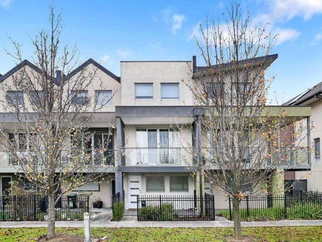Townhouse for rent in Camerons Creek, Victoria