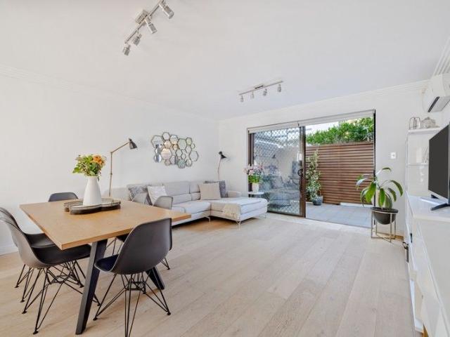 Apartment for sale in Rose Bay, Tasmania