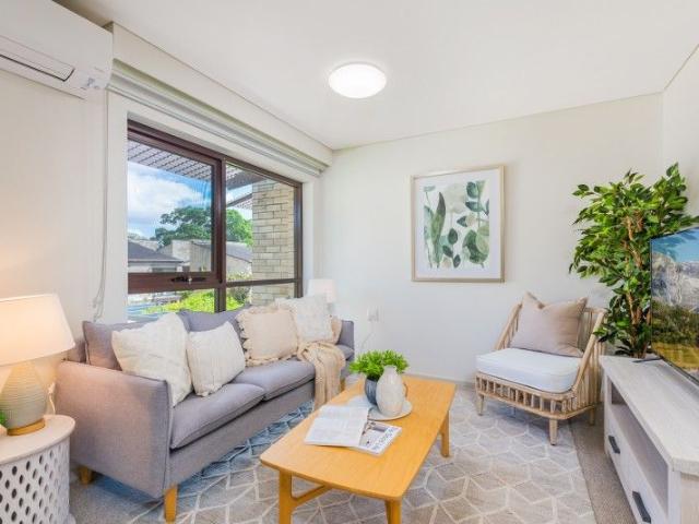House for sale in Glebe