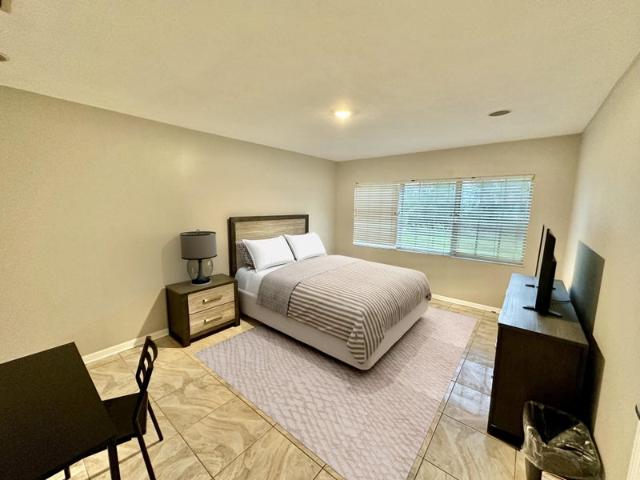 Room for rent in Florida