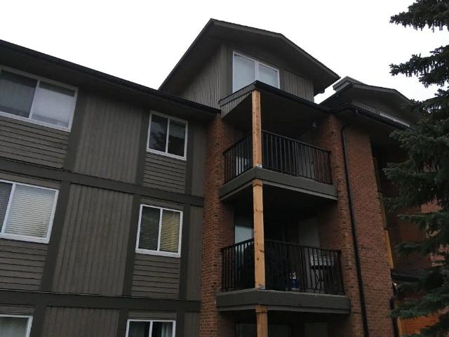 Apartment for rent in Coach Hill, Calgary