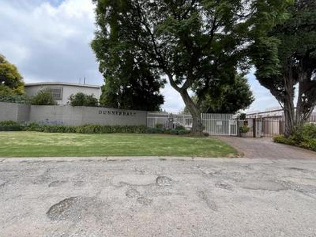 Townhouse for rent in Ekurhuleni, Gauteng