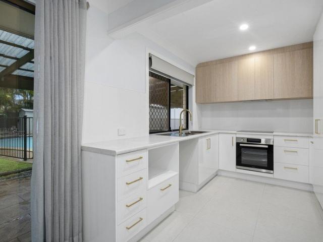 House for rent in Mermaid Waters, Gold Coast City