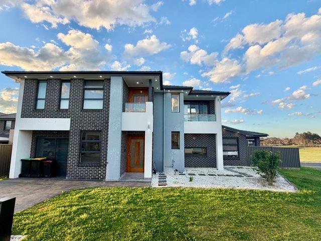 House for rent in Green Valley, Sydney
