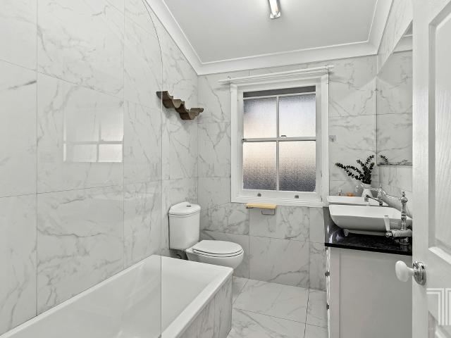 House for sale in Holland Park, Greater Brisbane