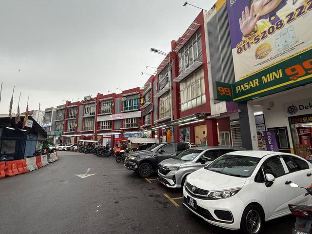 Flat for sale in Petaling, Damansara Damai