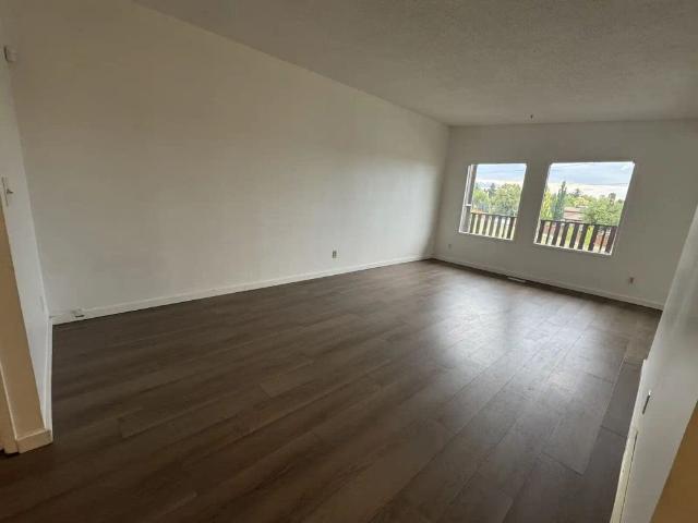 House for rent in Huntington Hills, Calgary