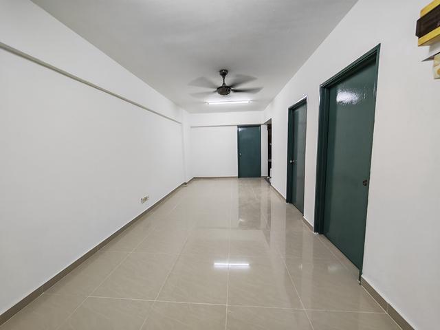 Apartment for sale in Petaling, Damansara Damai