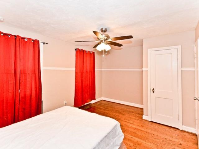 Room for rent in Northeast, Washington